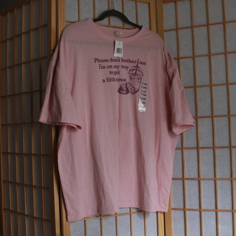 Unknown Brand Sweet Treat Graphic Crewneck Tee